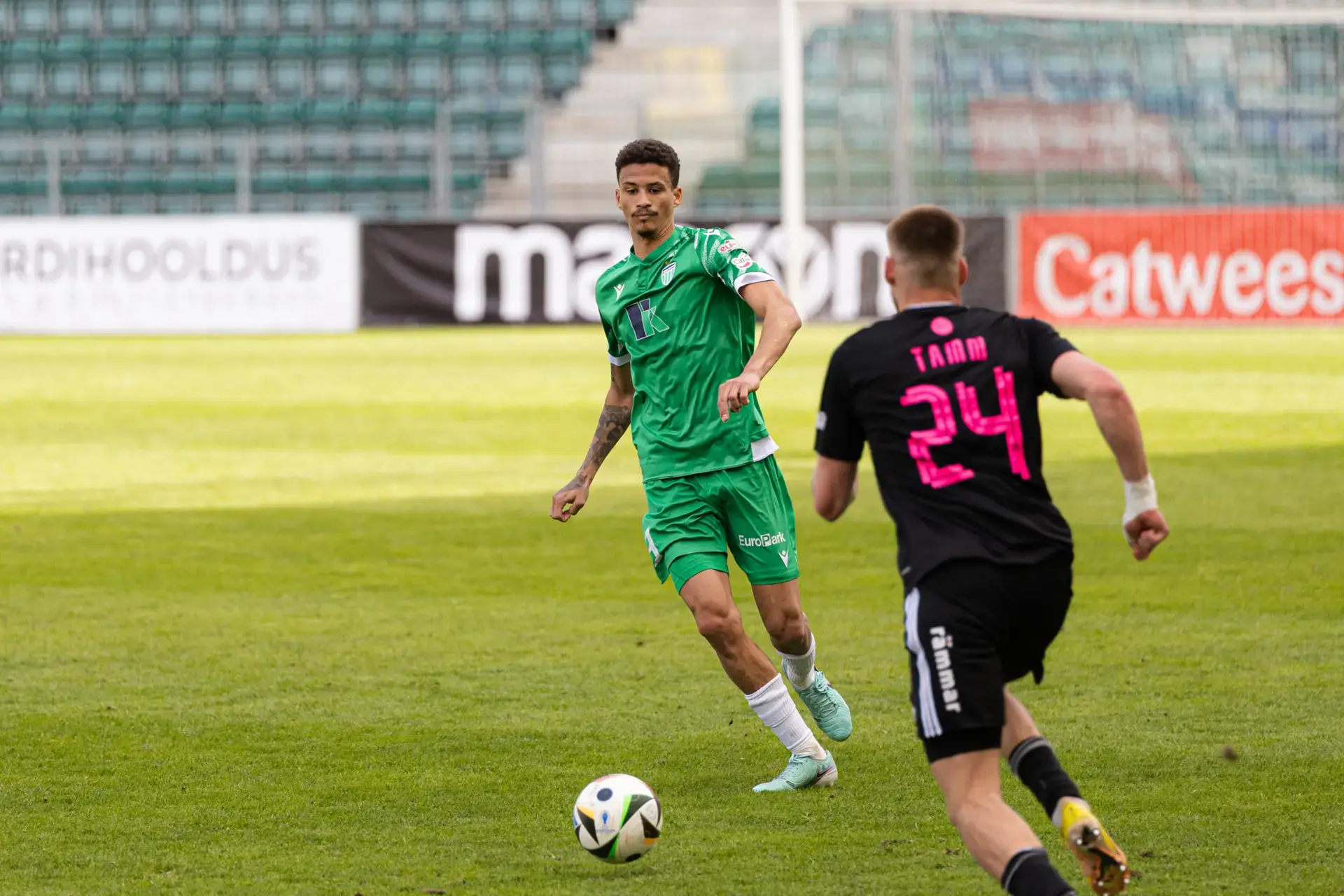 Heitor transfers to Hungarys top football league for enhanced career opportunities.